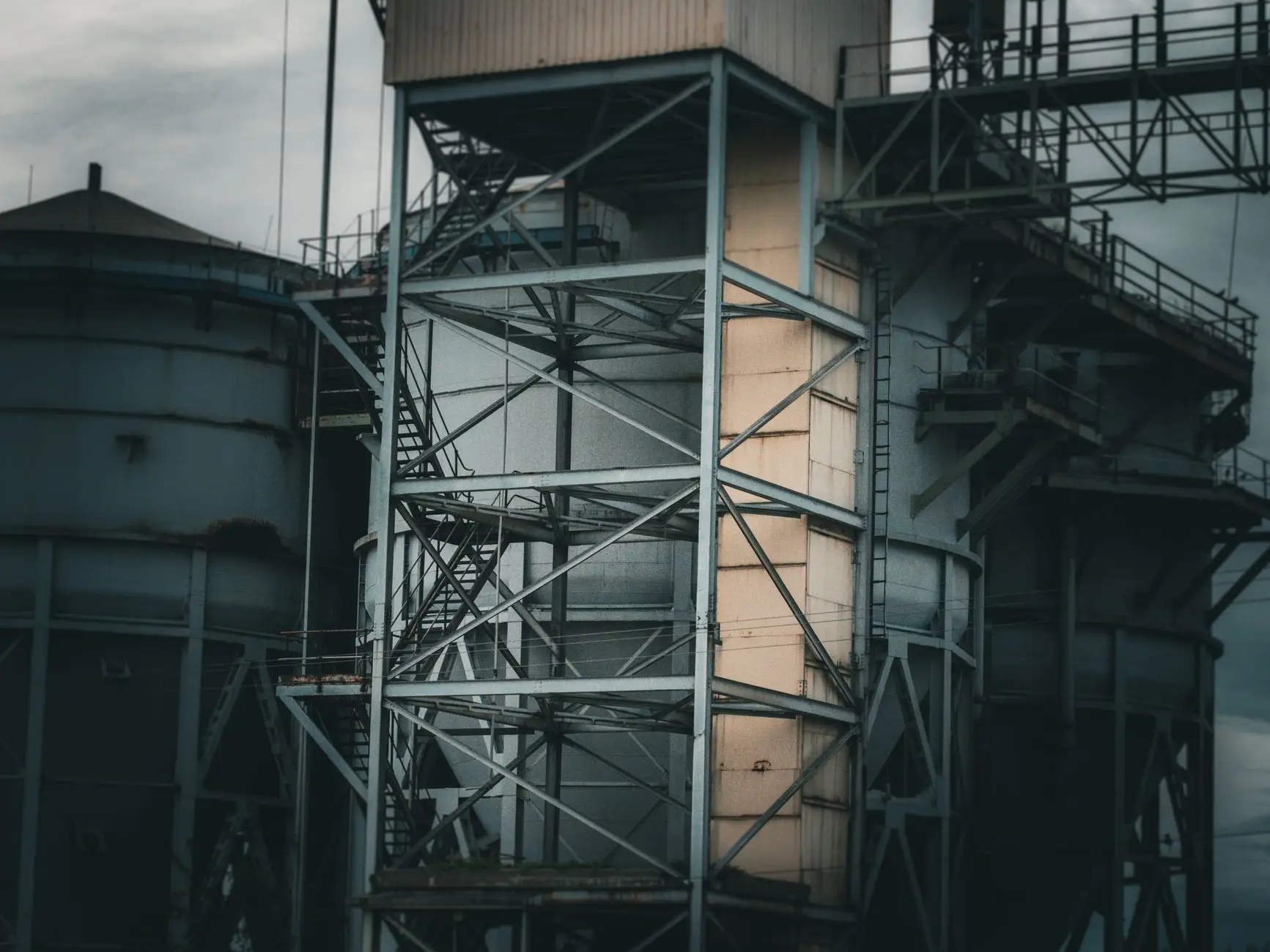 贵州工业建筑机电安装施工方案设计与常见问题规避