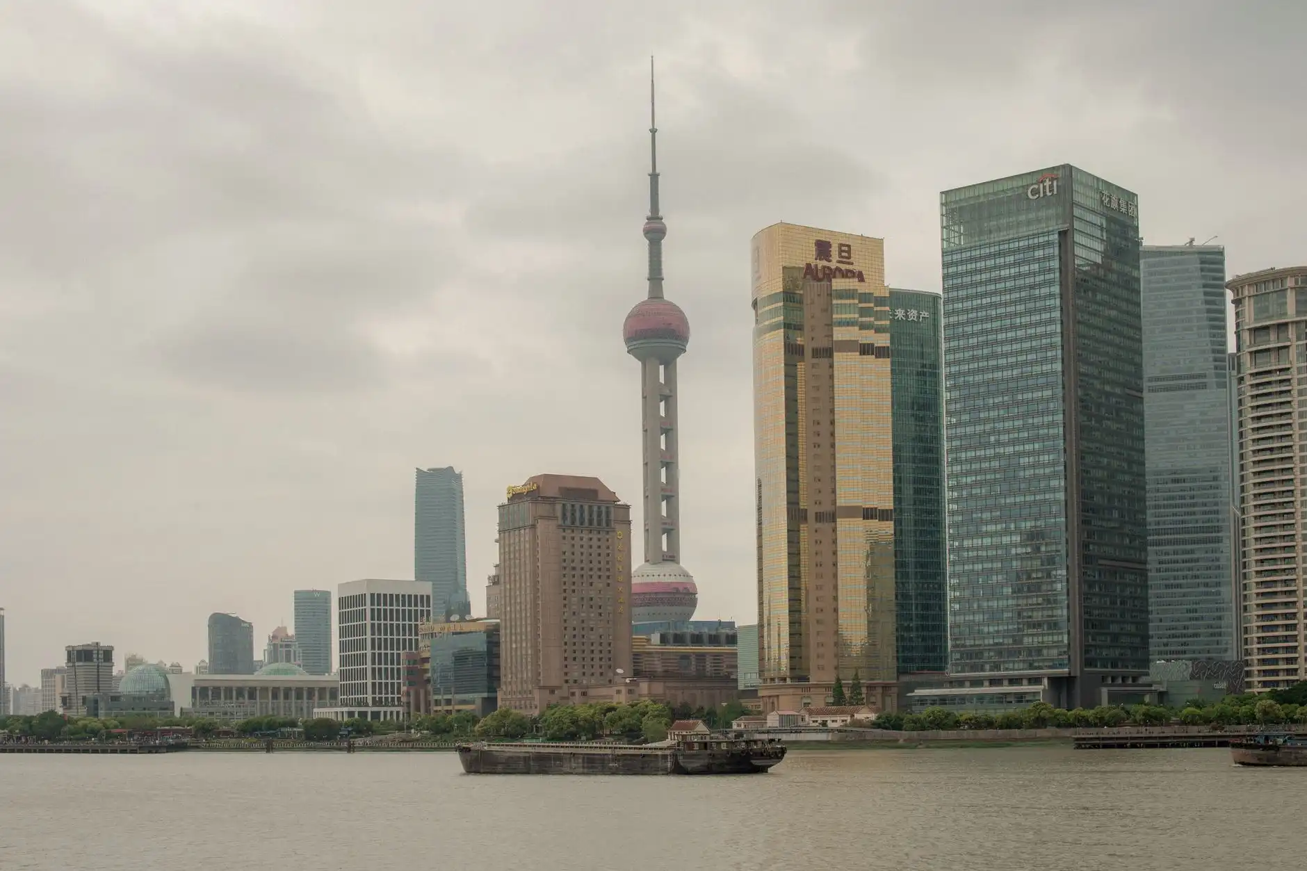 建筑安装与机电安装工程在工业项目中的协同施工方案